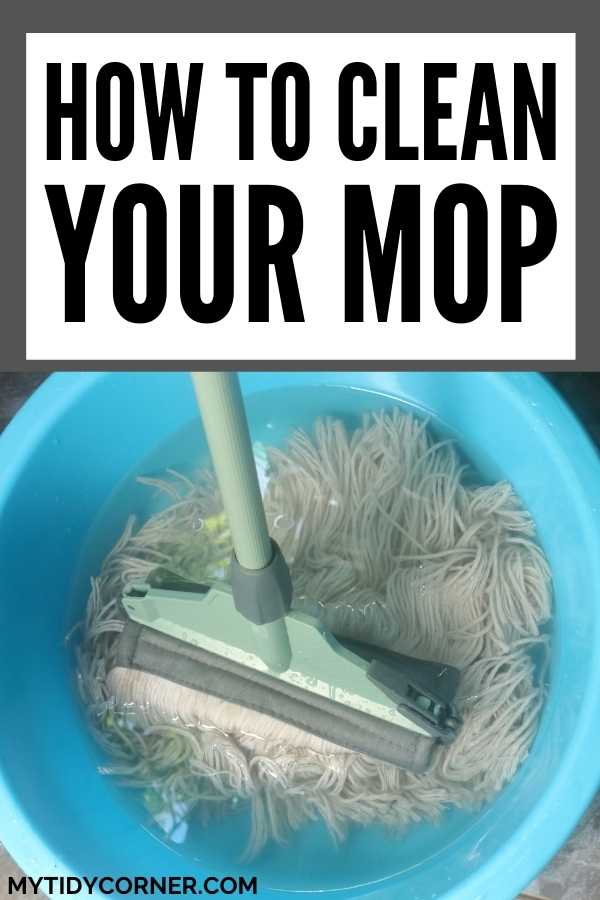 Cleaning a mop
