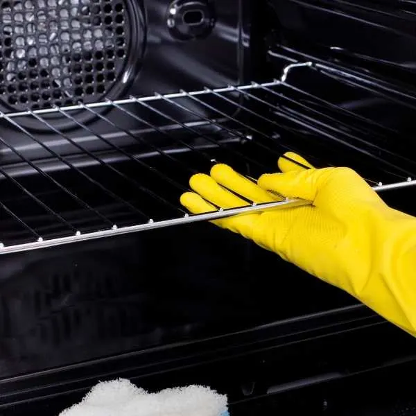 How to steam clean oven racks
