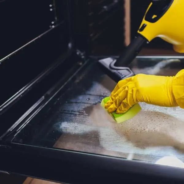 How to steam clean your oven