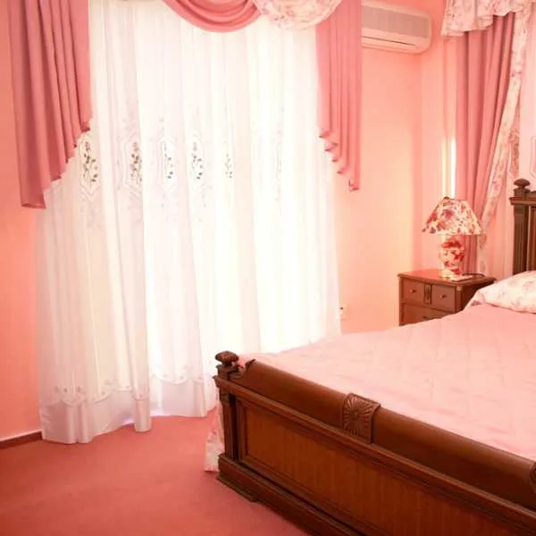 Luxury peach bedroom/