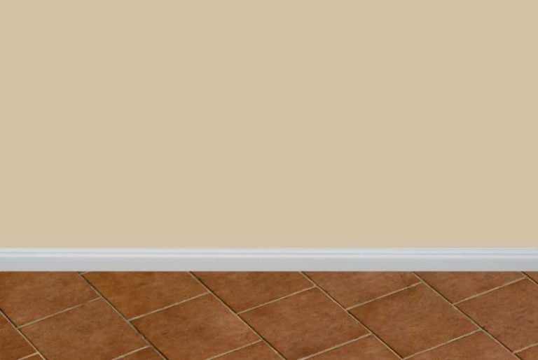 Brown flooring, beige wall - Featured image for "Paint colors that go with brown tile floors" blog post.