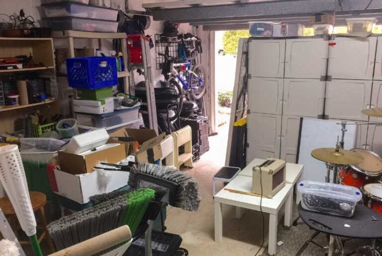 Spring cleaning list for garage and outdoors featured image.