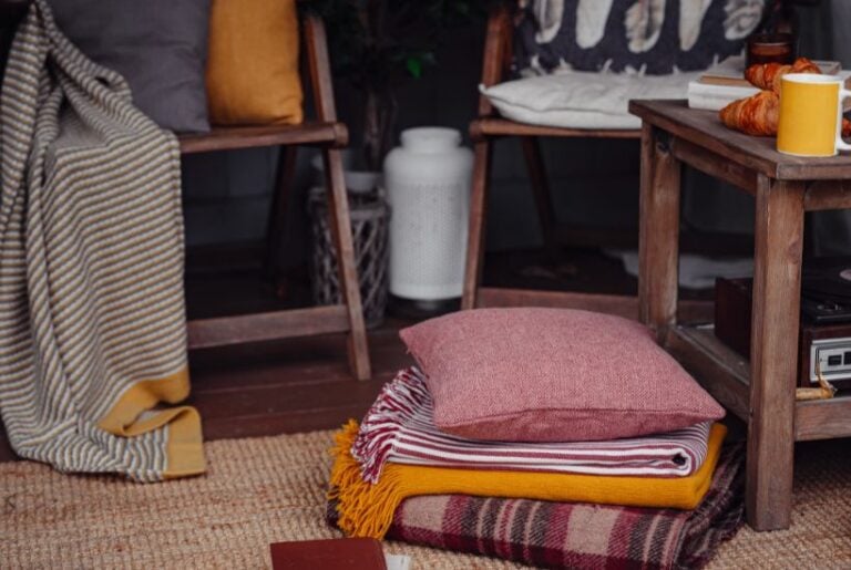What to do with sentimental items you can’t keep featured image.