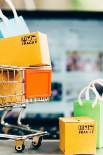 How to stop buying things you will have to declutter featured image.